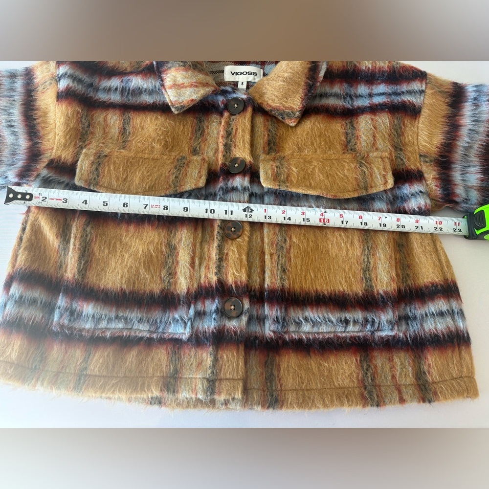 VIGOSS Women’s Cropped Tan‎ Fuzzy Button Up Jacket NWT Size Small - Picture 7 of 10